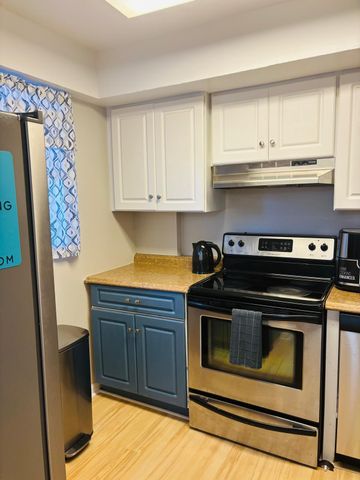 118 Royal Pk Drive, Oakland Park, FL 33309