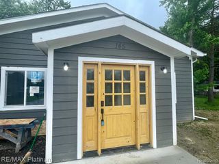 145 Elms, Flushing, MI 48433