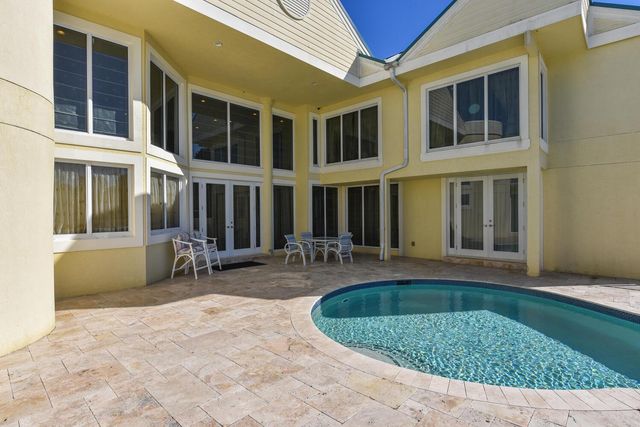 3343 S Indian River Drive, Fort Pierce, FL 34982