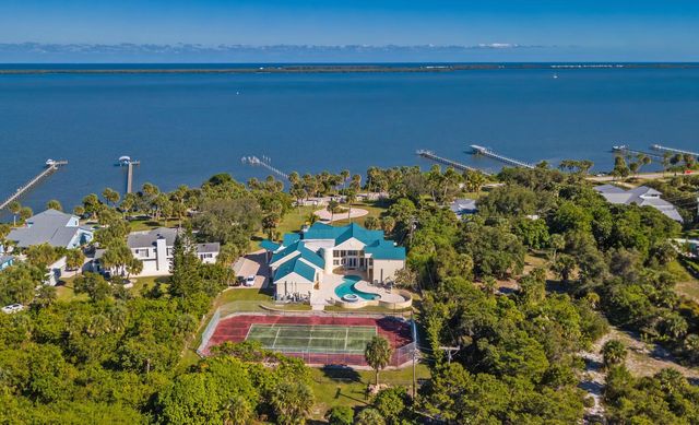 3343 S Indian River Drive, Fort Pierce, FL 34982