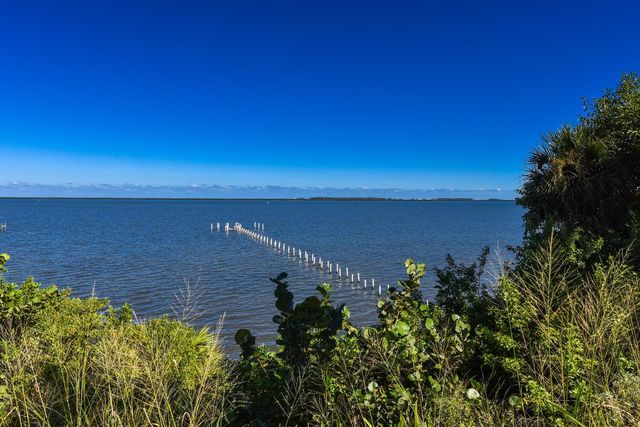 3343 S Indian River Drive, Fort Pierce, FL 34982