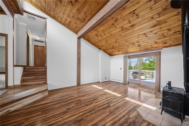 18 Harvest Drive, Oswego, NY 13126