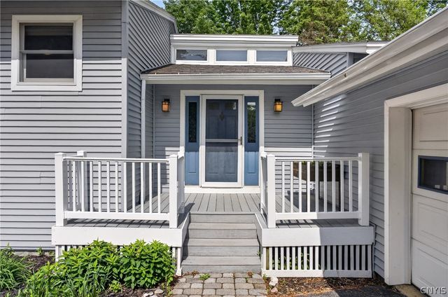 18 Harvest Drive, Oswego, NY 13126