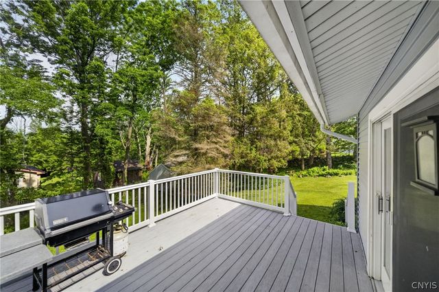 18 Harvest Drive, Oswego, NY 13126