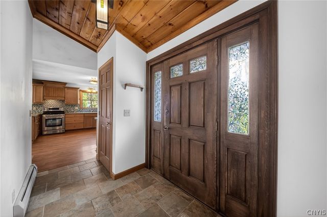 18 Harvest Drive, Oswego, NY 13126