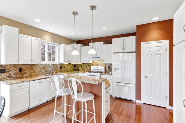 5501 Sandhill Drive, Middleton, WI 53562