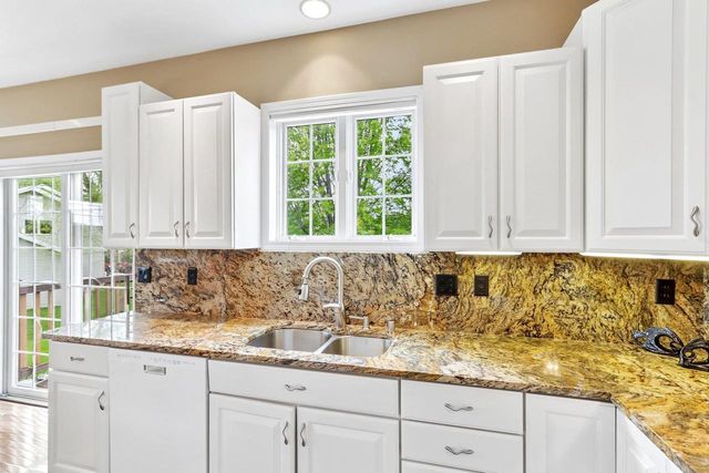 5501 Sandhill Drive, Middleton, WI 53562