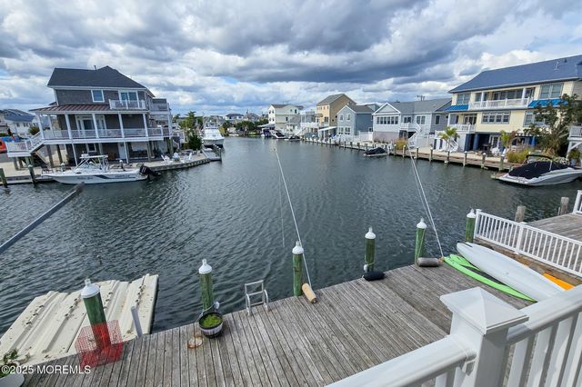 417 Delray Drive, Lavallette, NJ 08735