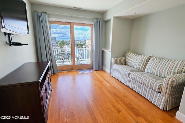 417 Delray Drive, Lavallette, NJ 08735