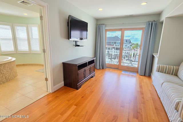 417 Delray Drive, Lavallette, NJ 08735