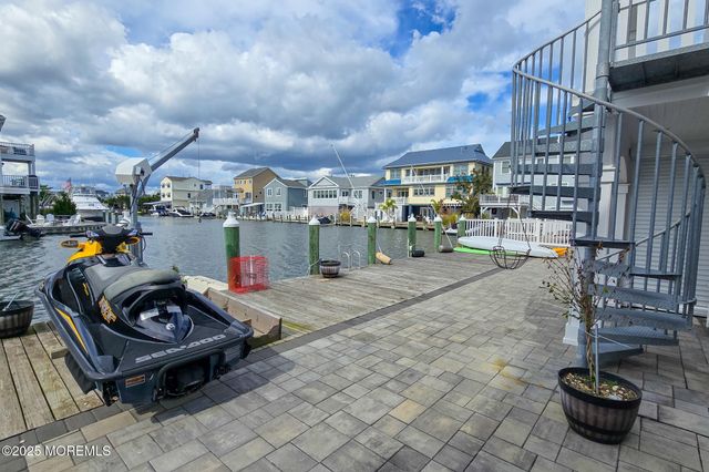 417 Delray Drive, Lavallette, NJ 08735