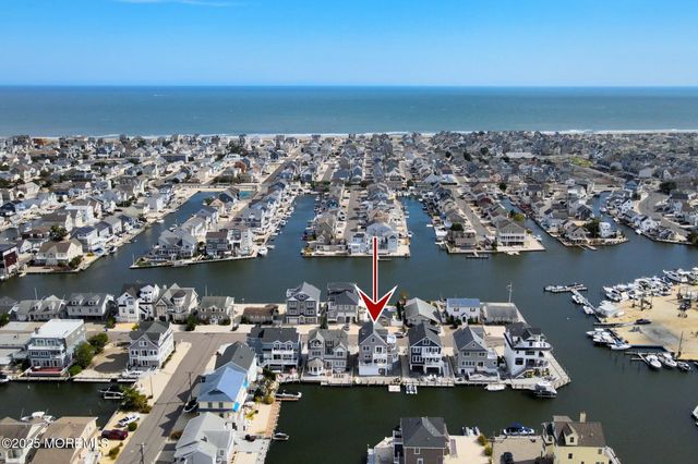 417 Delray Drive, Lavallette, NJ 08735