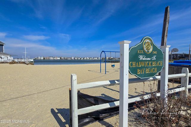 417 Delray Drive, Lavallette, NJ 08735