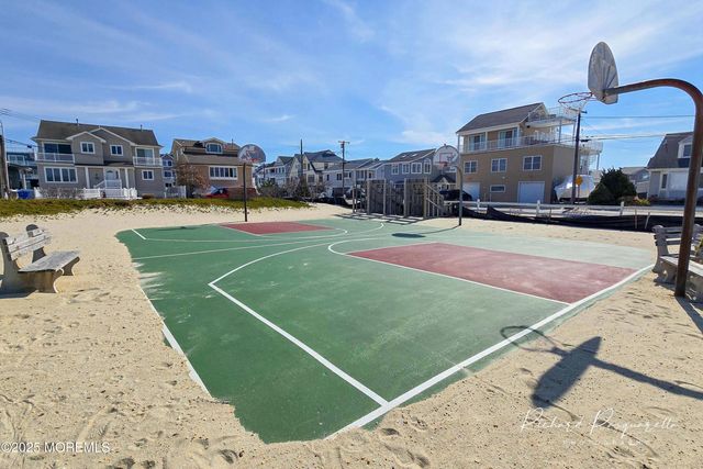 417 Delray Drive, Lavallette, NJ 08735