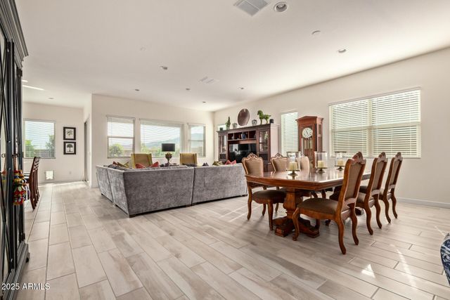 9623 S 38TH Lane, Laveen, AZ 85339