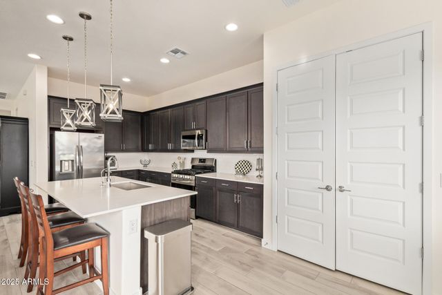 9623 S 38TH Lane, Laveen, AZ 85339