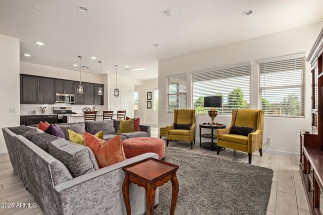 9623 S 38TH Lane, Laveen, AZ 85339