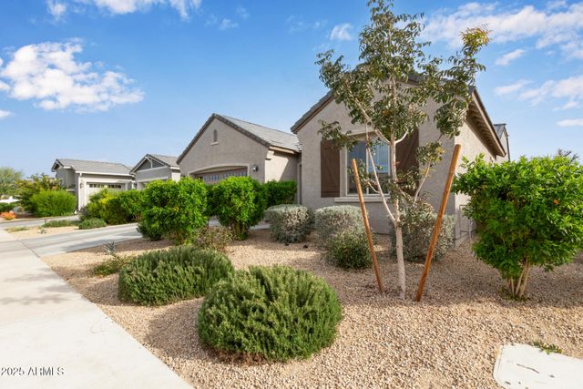 9623 S 38TH Lane, Laveen, AZ 85339