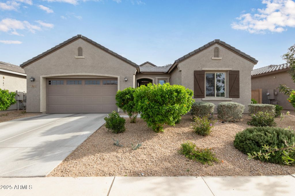 9623 S 38TH Lane, Laveen, AZ 85339