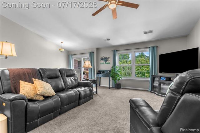 2929 Cottonwood Drive, Waterford, MI 48328