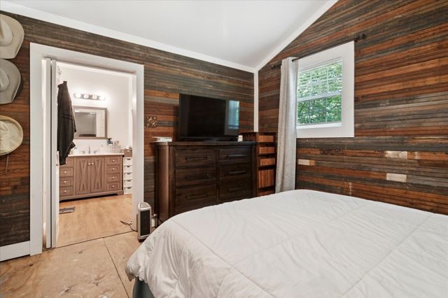 1102 W 12th Street, Bonham, TX 75418