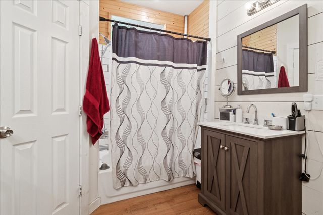 1102 W 12th Street, Bonham, TX 75418