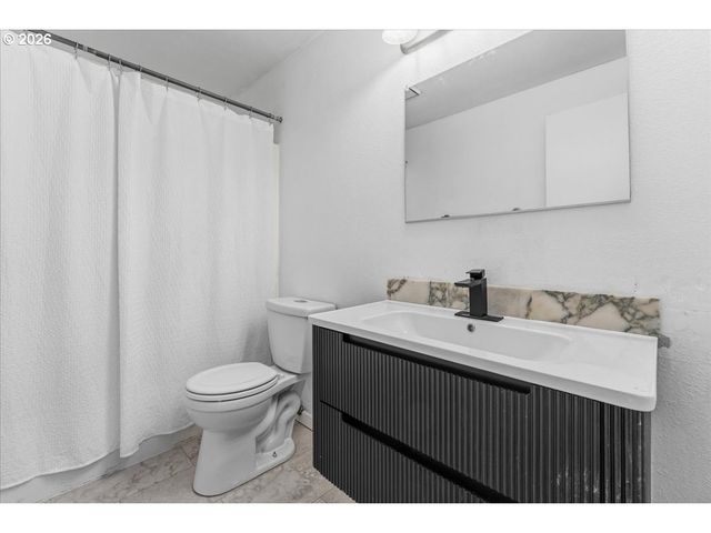 9500 Sw CHERAW Ct, Tualatin, OR 97062