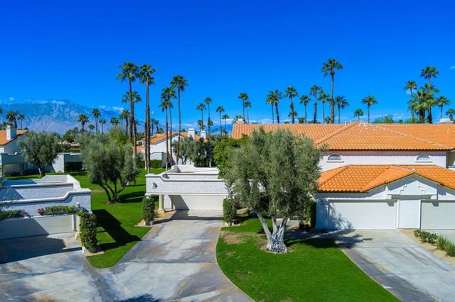 688 Vista Lago Circle N, Palm Desert, CA 92211