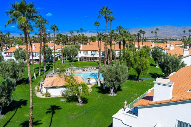 688 Vista Lago Circle N, Palm Desert, CA 92211