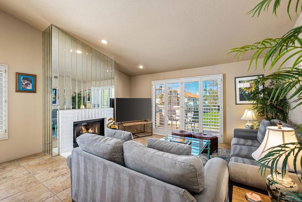 688 Vista Lago Circle N, Palm Desert, CA 92211