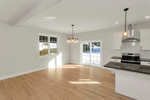 105 Franklin, Belchertown, MA 01007