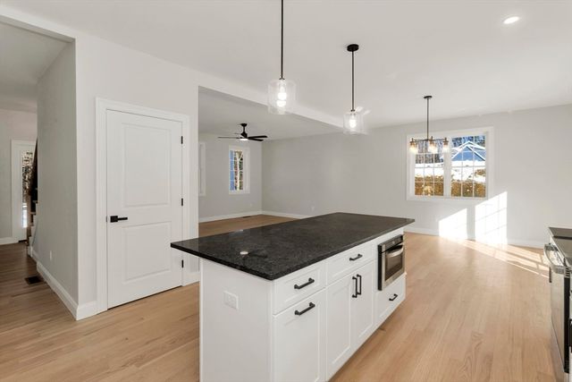 105 Franklin, Belchertown, MA 01007