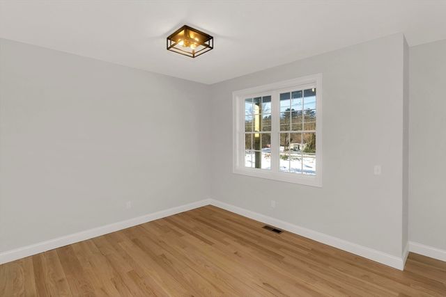 105 Franklin, Belchertown, MA 01007