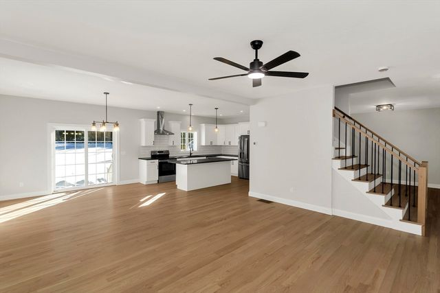 105 Franklin, Belchertown, MA 01007