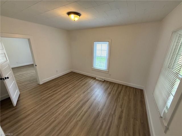 3867 Leo Street, Winston-salem, NC 27105