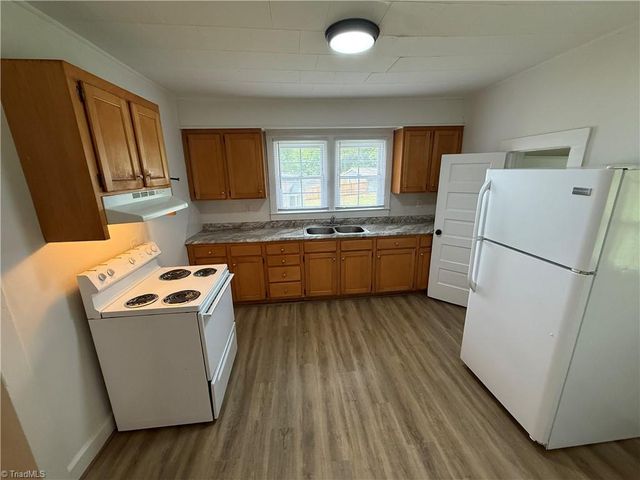 3867 Leo Street, Winston-salem, NC 27105