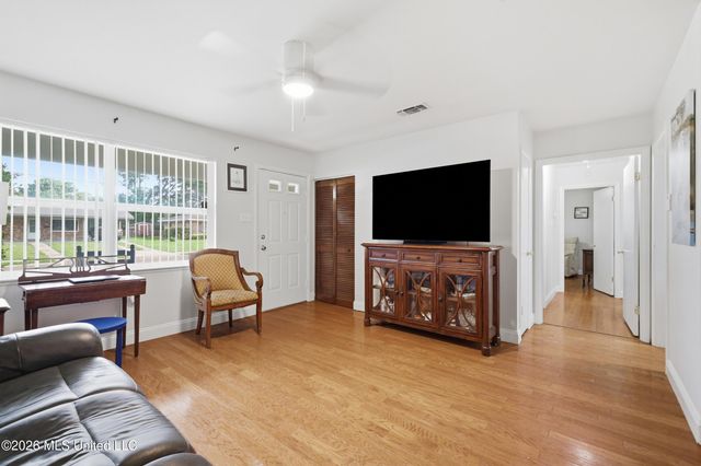 2331 Middlecoff Drive, Gulfport, MS 39507