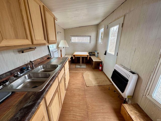 off SR 66, Grandview, IN 47615