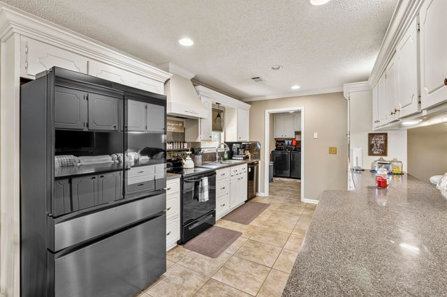 60 Andrew Dr, Cabot, AR 72023