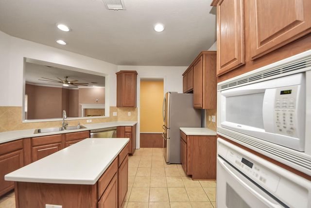 14103 Imperial Wood Lane, Rosharon, TX 77583