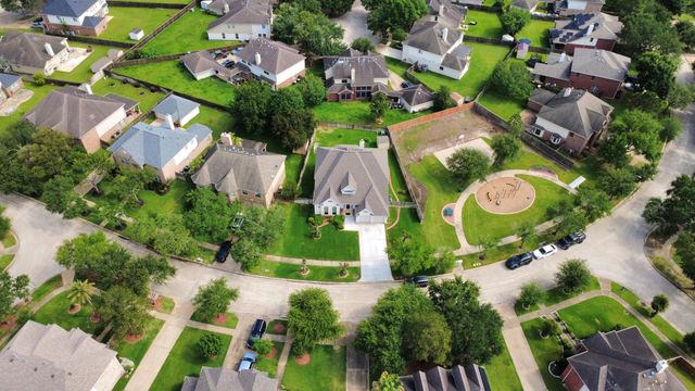 14103 Imperial Wood Lane, Rosharon, TX 77583