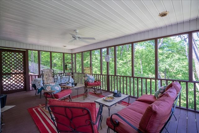 1518 Old Waynesboro Hwy, Lawrenceburg, TN 38464