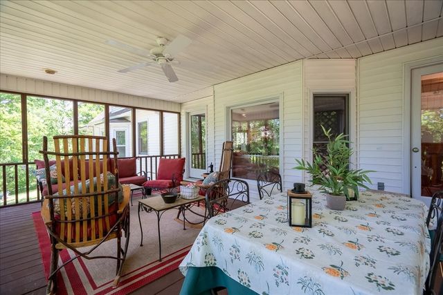 1518 Old Waynesboro Hwy, Lawrenceburg, TN 38464