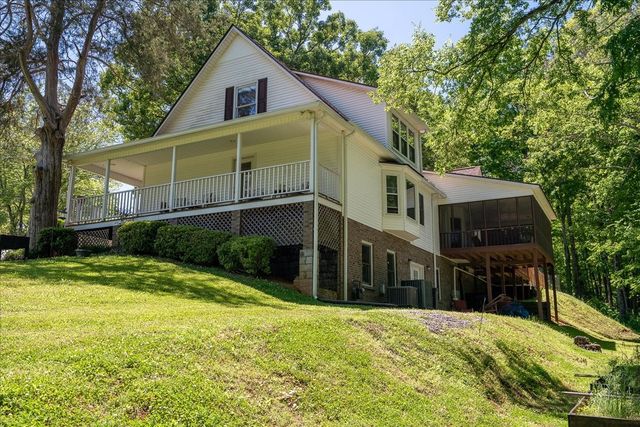 1518 Old Waynesboro Hwy, Lawrenceburg, TN 38464