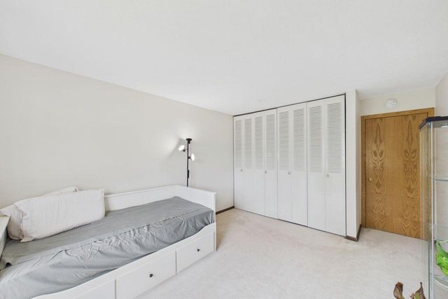 2801 Flag Avenue N 222, New Hope, MN 55427