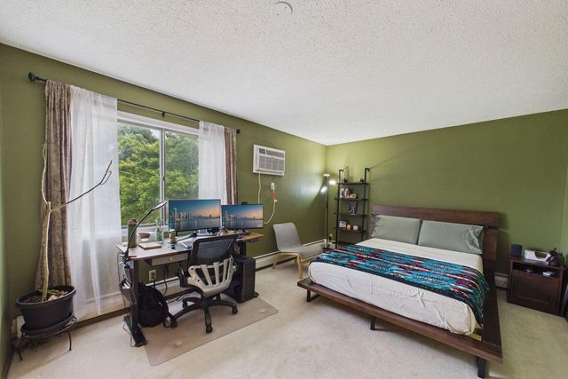 2801 Flag Avenue N 222, New Hope, MN 55427