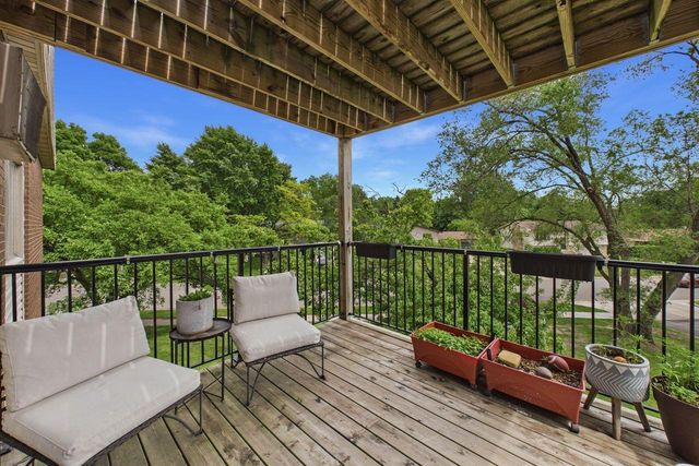 2801 Flag Avenue N 222, New Hope, MN 55427