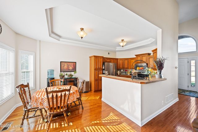 275 Brian Dr, Shepherdsville, KY 40165