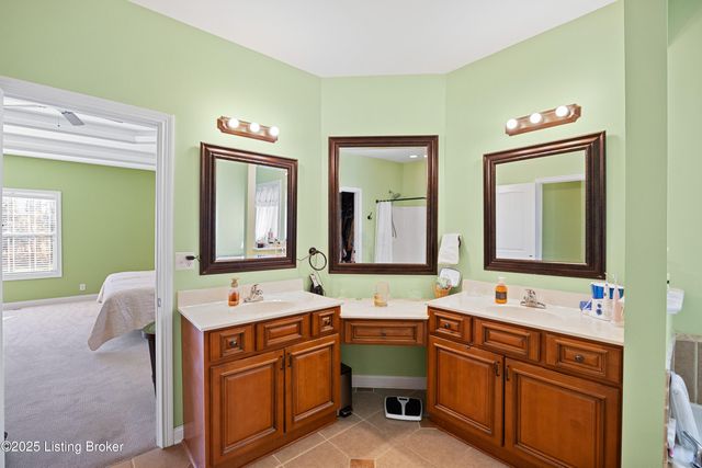 275 Brian Dr, Shepherdsville, KY 40165