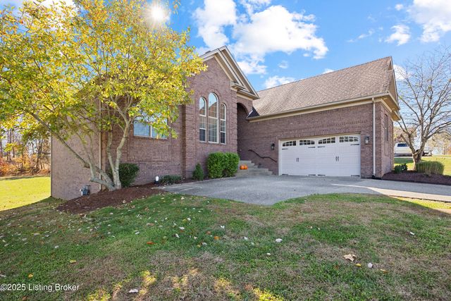 275 Brian Dr, Shepherdsville, KY 40165